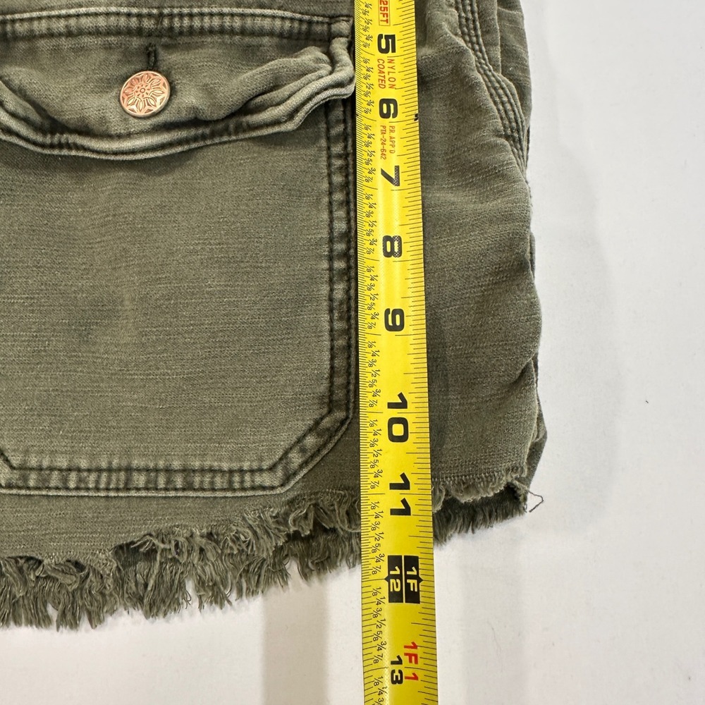 Free People Crochet Panel Cut Off Shorts Womens Size 6 Olive Green | Boho Core - Picture 9 of 9